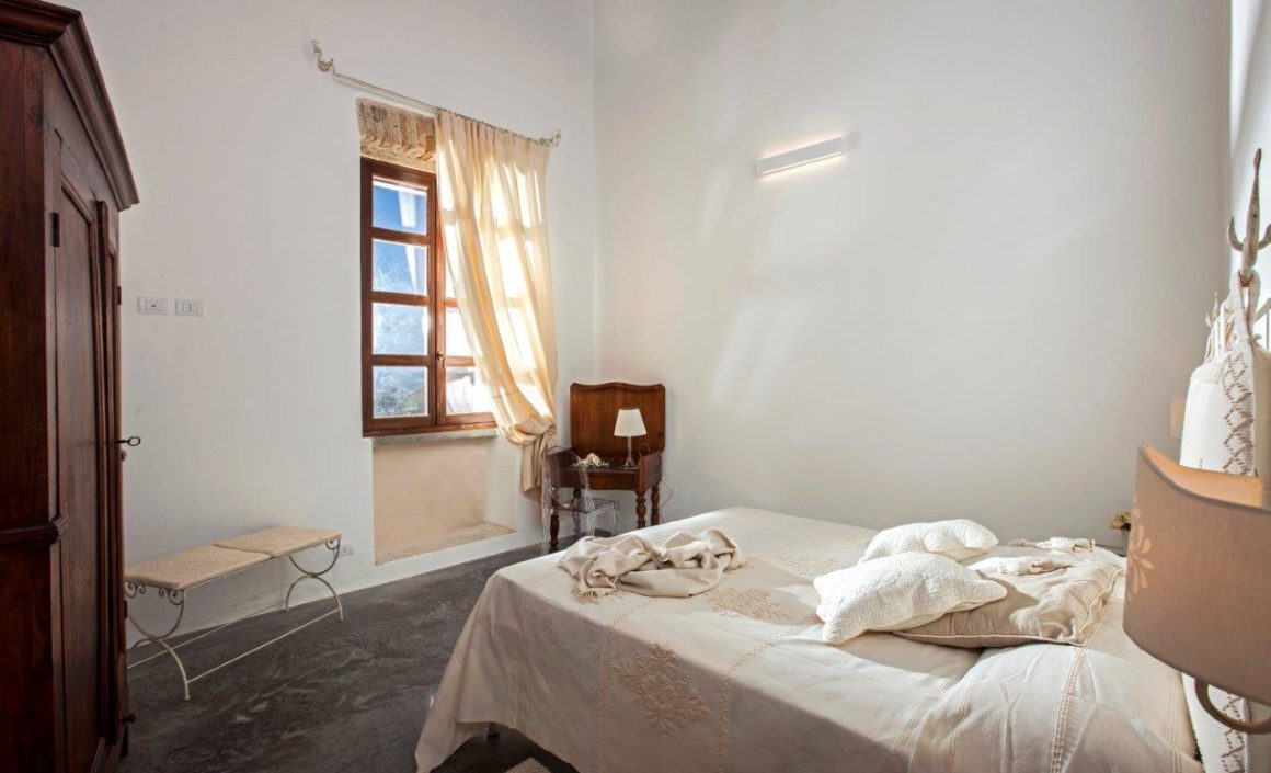 Ristrutturazione Faro Capo Spartivento