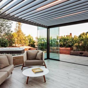 Trasformare il balcone in veranda: è edilizia libera?