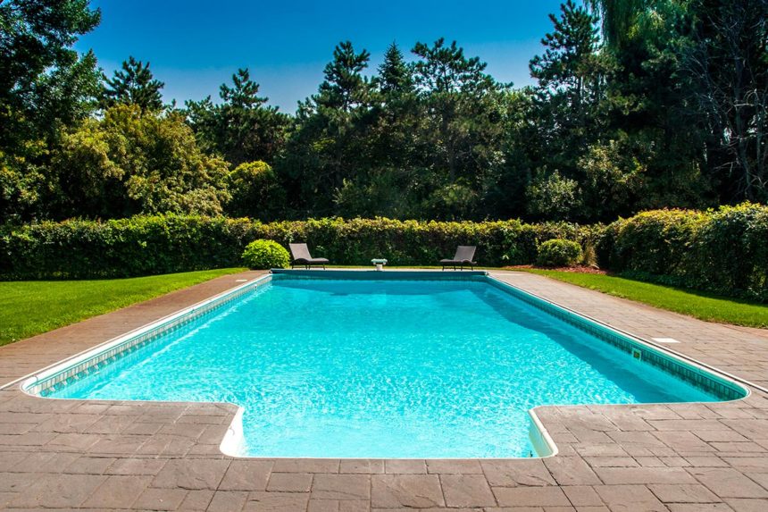 Piscina per rinfrescare l’estate, ecco cosa bisogna sapere