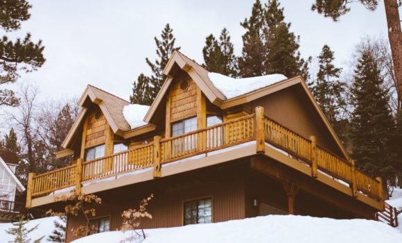 Materiali e colori casa in montagna: quali scegliere?