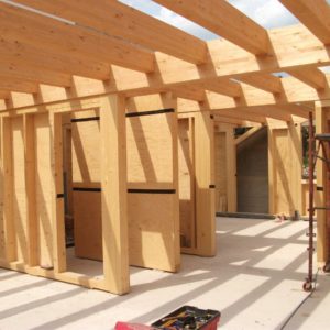 Costruzioni in legno: differenza tra sistema a telaio e X-Lam
