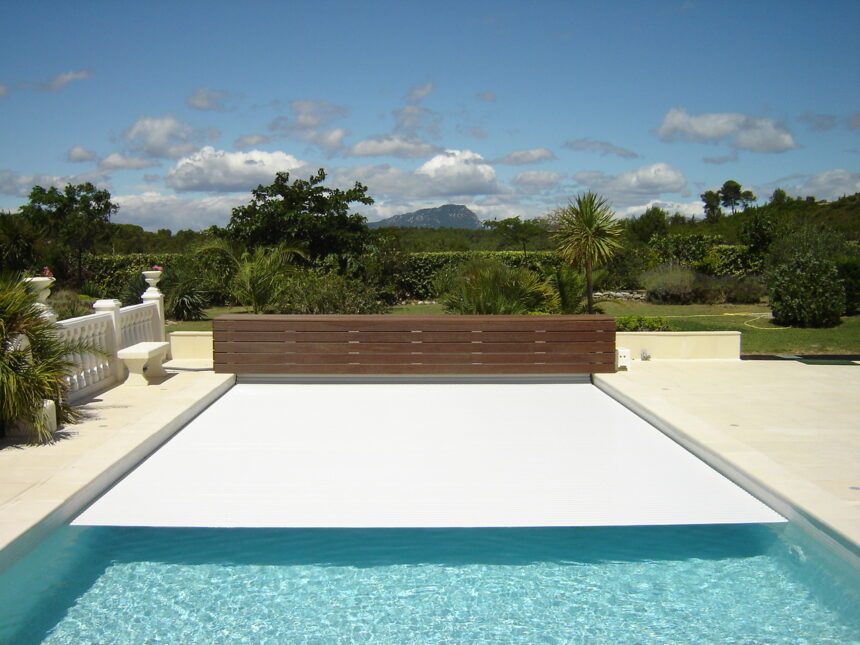 Come coprire la piscina per l’inverno