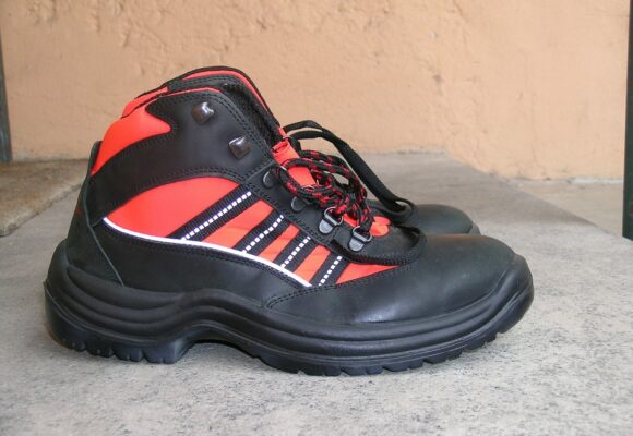 Scarpe antinfortunistiche: guida alla scelta