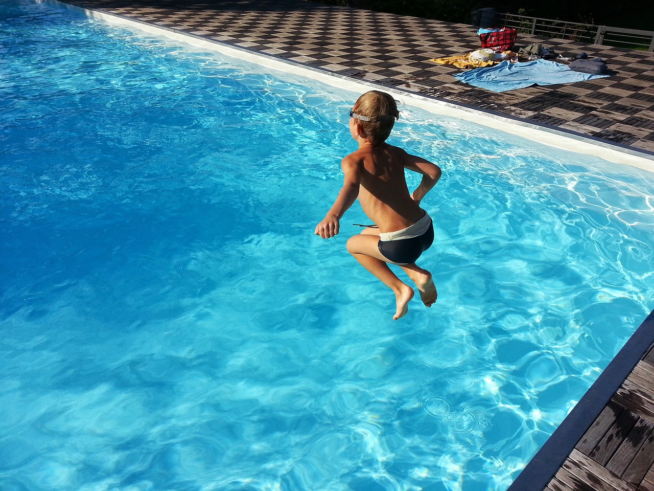Piscina senza cloro