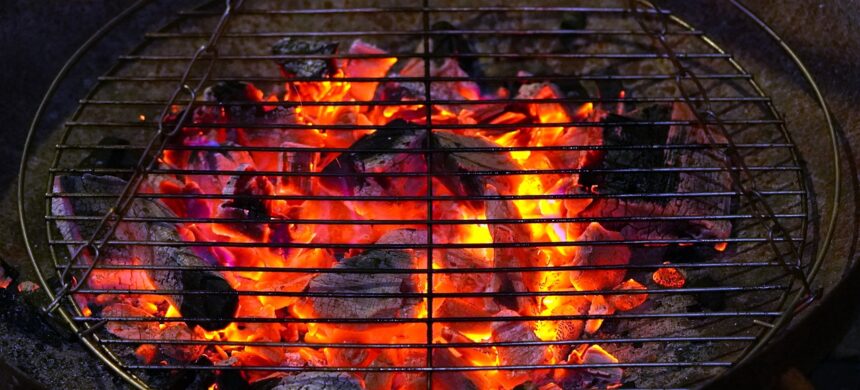 Tipologie di barbecue: quale scegliere Tipologie di barbecue: quale scegliere